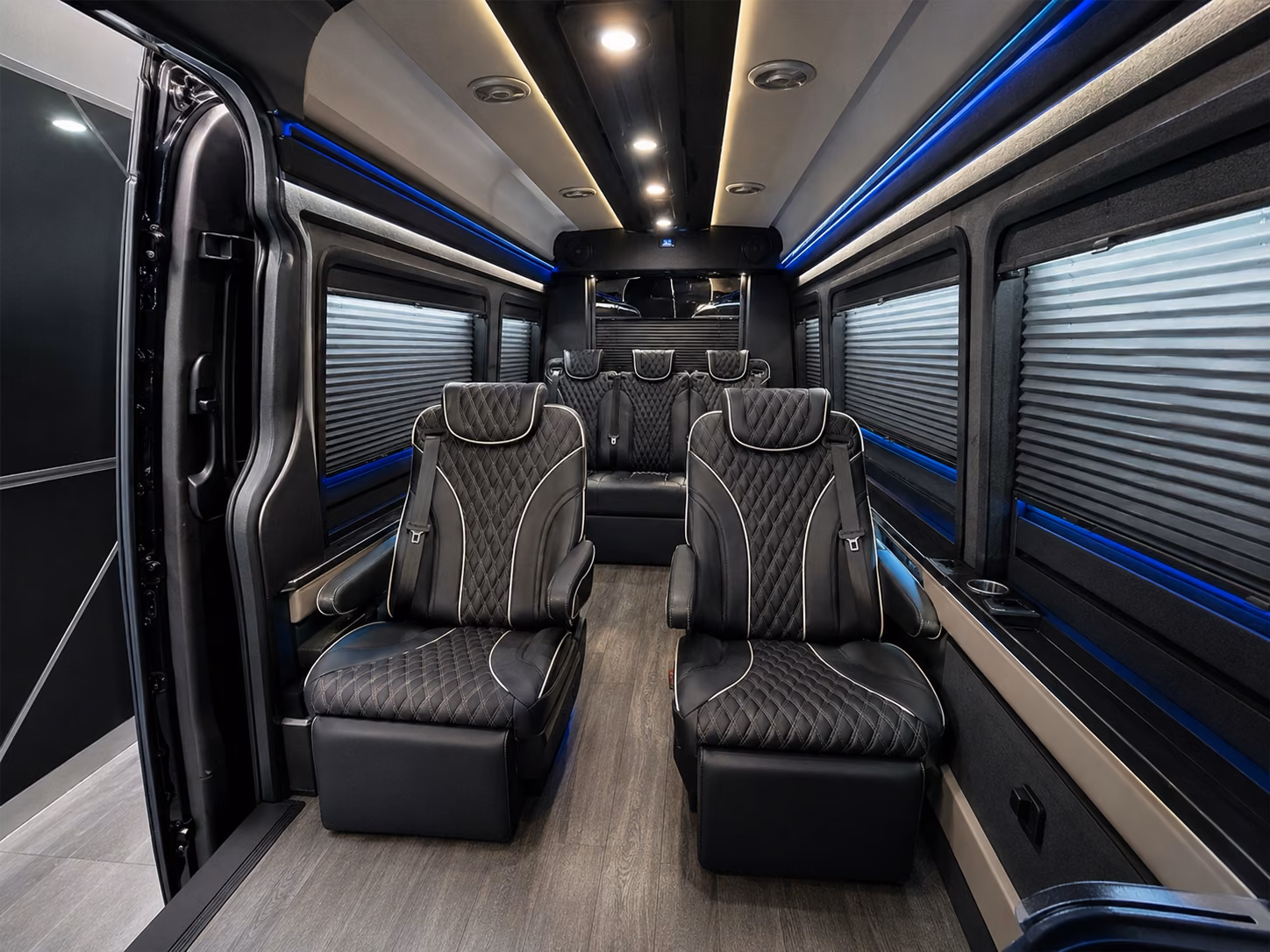 busrentalunion com connects you to airport shuttles for sports teams school groups and university travel